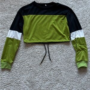 Forever 21 Green and Black Long Sleeve Crop Top